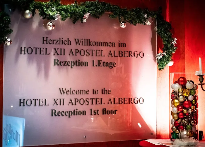 XII Apostel Albergo Köln